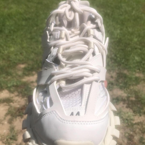 New size 10 - Picture 6 of 9